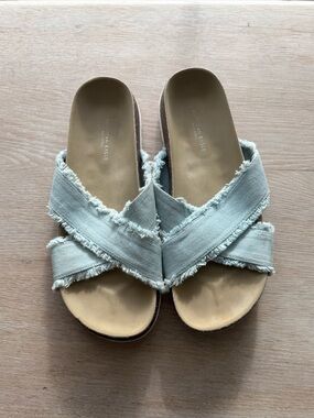 American Eagle • Sandals
